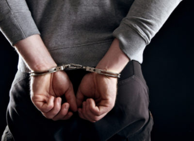 Берегівські поліцейські оперативно затримали крадіяПоліція Берегова затримала 49-річного мукачівця, котрий викрав у жінки гаманець із грошима. За даним фактом відкрито кримінальне провадження. 