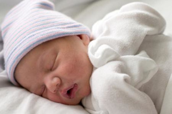 Верховна Рада ухвалила проєкт щодо збільшення розмірів допомоги при народженні дитини.