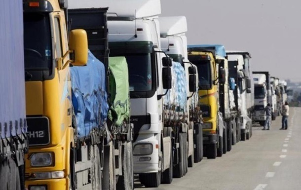 Закон передбачає введення штрафів до 34 тисяч гривень за перевищення допустимої ваги вантажу транспорту.
