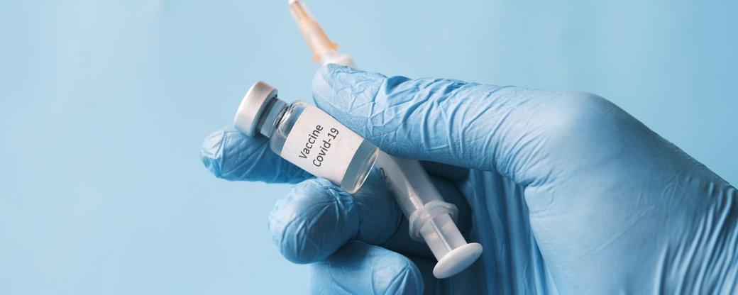 Понад 5 тисяч людей за добу вакцинували від COVID-19 на Закарпатті.