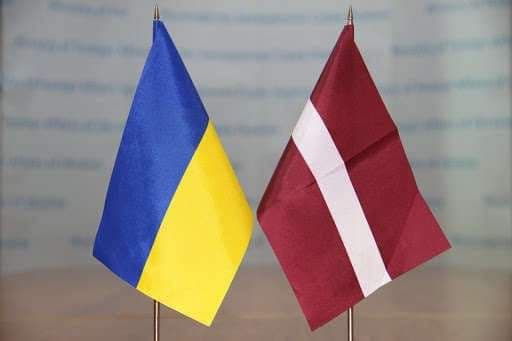  Парламент Латвийской Республики был в числе трех первых, кто принял решение, призывающее к закрытию неба над Украиной.