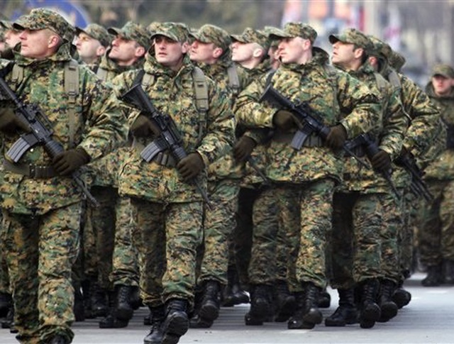 Закарпатские военные решили переложить ответственность за невыполнение плана по мобилизации - на общественных активистов.
