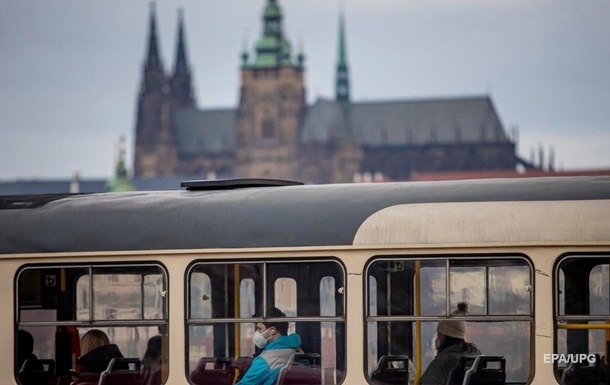 Власти Чехии намерены отменить режим СНБ в течение полугода