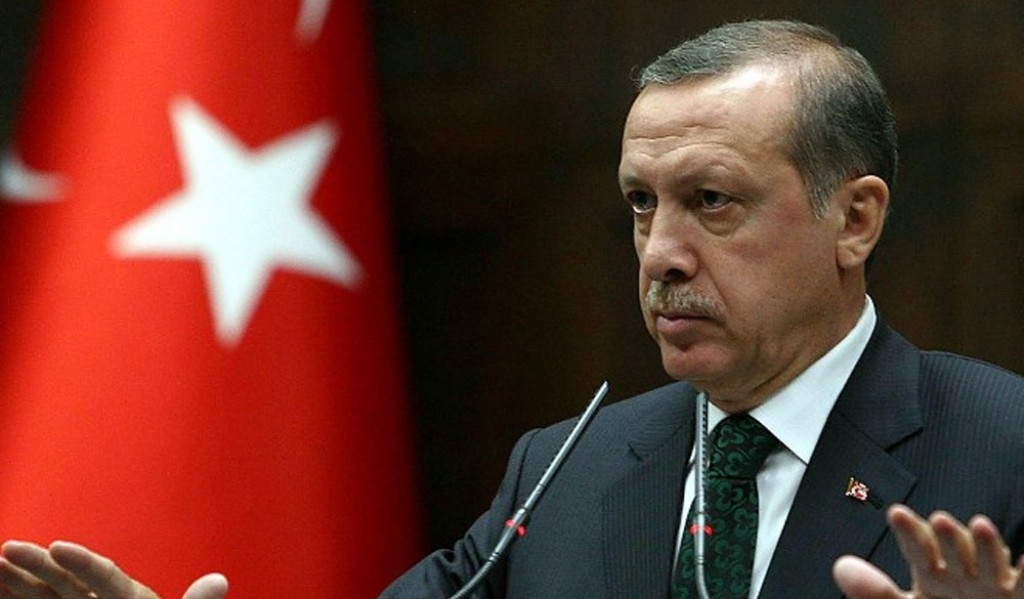 Повноваження чинного президента Туреччини Реджепа Таїпа Ердогана будуть суттєво збільшені після ухвалення змін до конституції, ухвалених на референдумі в неділю.
