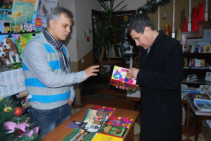Олександр Гаврош презентував свої цьогорічні книжкові новинки у книгарні «Кобзар» в Ужгороді.