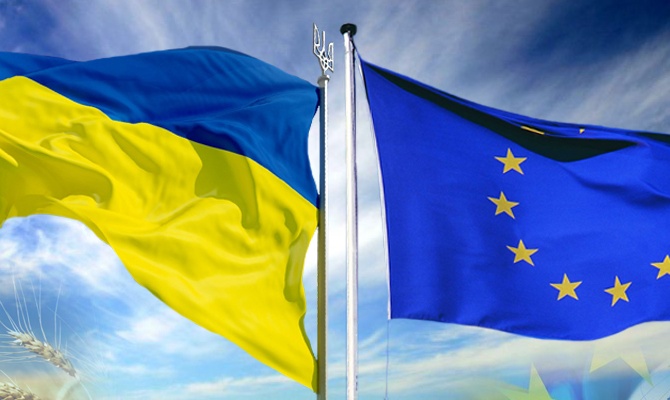 РФ требует на десять лет отложить введение в Украине технических фитосанитарных стандартов ЕС. Несмотря на это, стандарты будут введены в срок, определенный соглашением с ЕС – с 1 января 2016 года.
