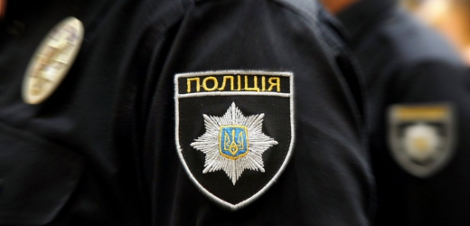 Правоохоронці встановили особу, причетного до дебошу та пошкодження майна на території готельного комплексу у місті Тячів.
