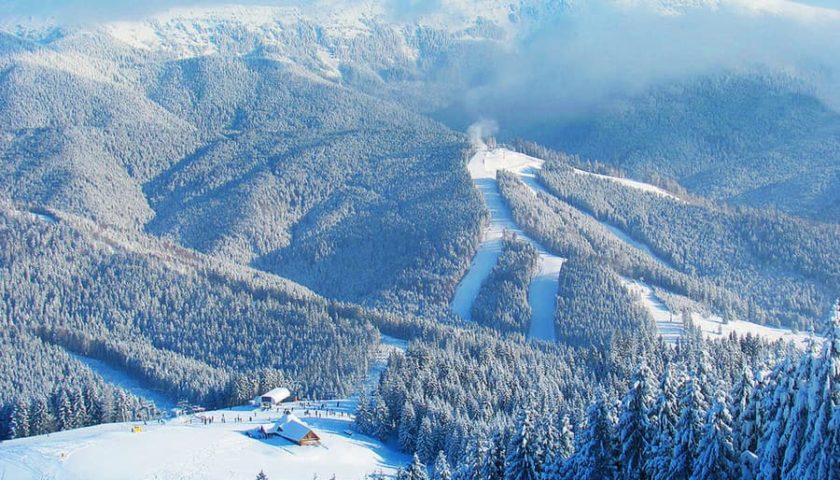 В регионе планируется построить крупный горнолыжный курорт, который сможет принять зимние Олимпийские игры.