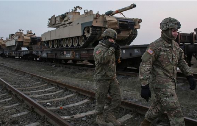 Порошенко назвав найбільш загрозливі напрямки, з яких можлива агресія проти України.
