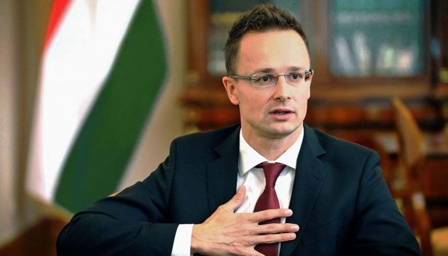 Міністр закордонних справ Угорщини Петер Сійярто в черговий раз заявив про наступ на права нацменшин в Україні.
