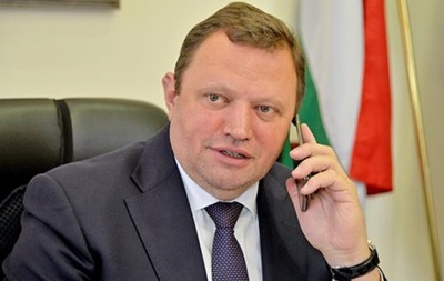 Посол Угорщини заявив, що в більшості країн Європейського союзу визнають подвійне громадянство, і Україні теж слід подумати про це.
