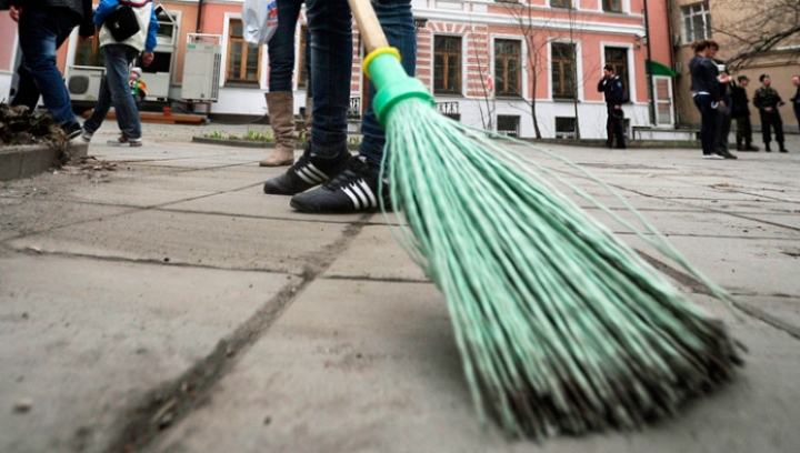 Засуджені до громадських робіт мукачівці відбуватимуть покарання на роботах у "Мукачівводоканалі" та "РБУ" / ПЕРЕЛІК РОБІТ