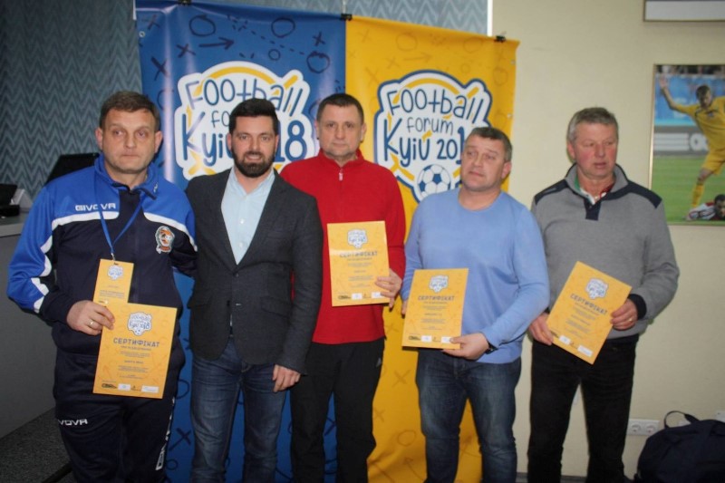 Закарпатські тренери взяли участь у навчальному семінарі-практикумі для тренерів дитячо-юнацьких футбольних команд.