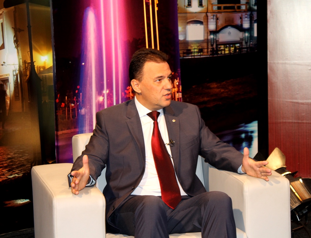 Председатель Закарпатского областного совета Михаил Рівіс прокомментировал свое высказывание о потенциальной автономии Закарпатья.