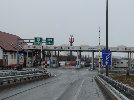 На КПП «Захонь» с января этого года действует первый пограничный общий контактный пункт.