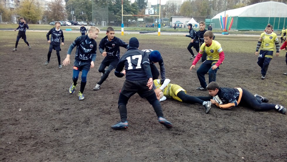 14-15 октября г. в Киеве проходил 4-й международный юношеский турнир “Кубок Посла Франции в Украине по регби”.