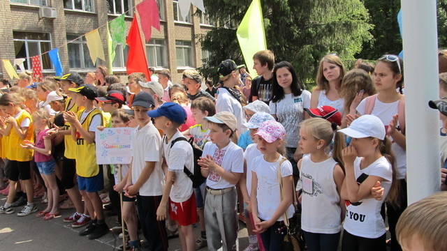 Організувати табори з перебуванням дітей при школі за кошти батьків пропонують ужгородські педагоги.
