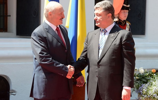 Про це заявив сьогодні Президент Білорусі Олександр Лукашенко на зустрічі в Києві зі своїм українським колегою Петром Порошенком.
