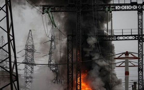 Orosz támadás az ukrán energiarendszer ellen: nehéz helyzet három régióban