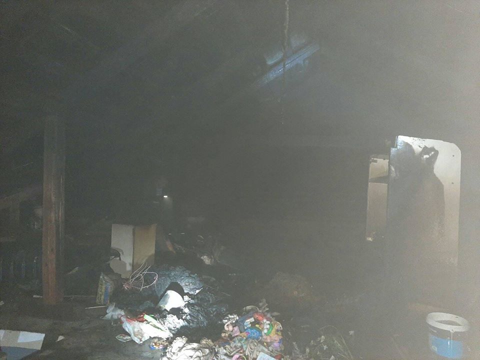 Сегодня ночью в 4:17 произошел пожар в жилом доме в селе Шаланки.