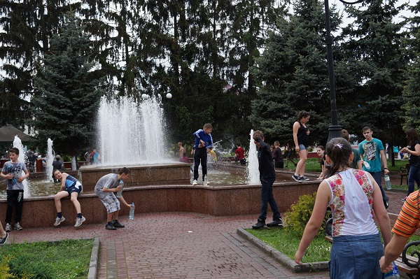 Є на Тячівщині така традиція: на День Юрія 6 травня обливатись водою. 
