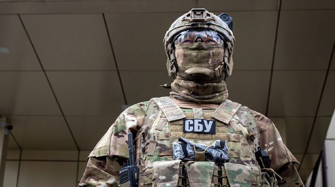 На Закарпатті СБУ оголосила підозри чотирьом поплічникам рашистів, які співпрацювали з окупантами (ФОТО)