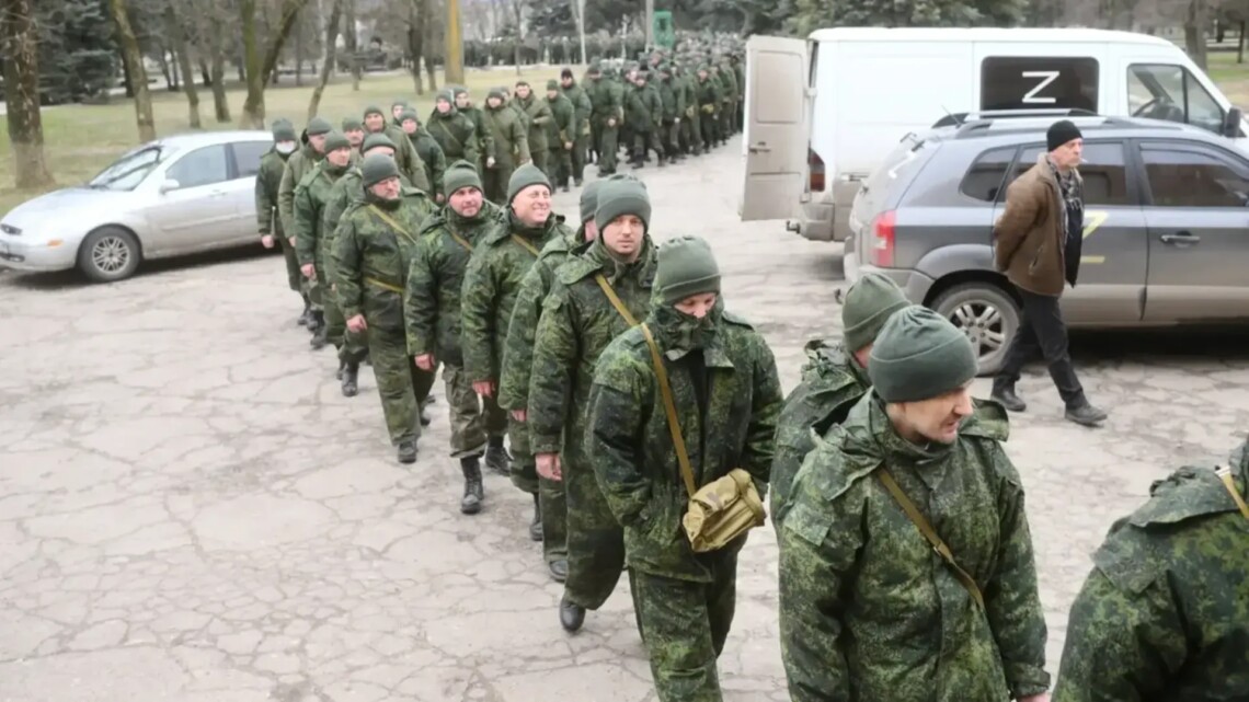 Керівництво Кремля замість заявлених 300 тис. має намір мобілізувати 1,2 млн. осіб на війну в Україні. 