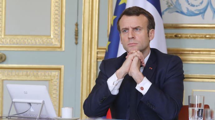 Президент Франції Еммануель Макрон відмовився назвати дії Росії в Україні геноцидом, як це зробив президент США Джо Байден.

