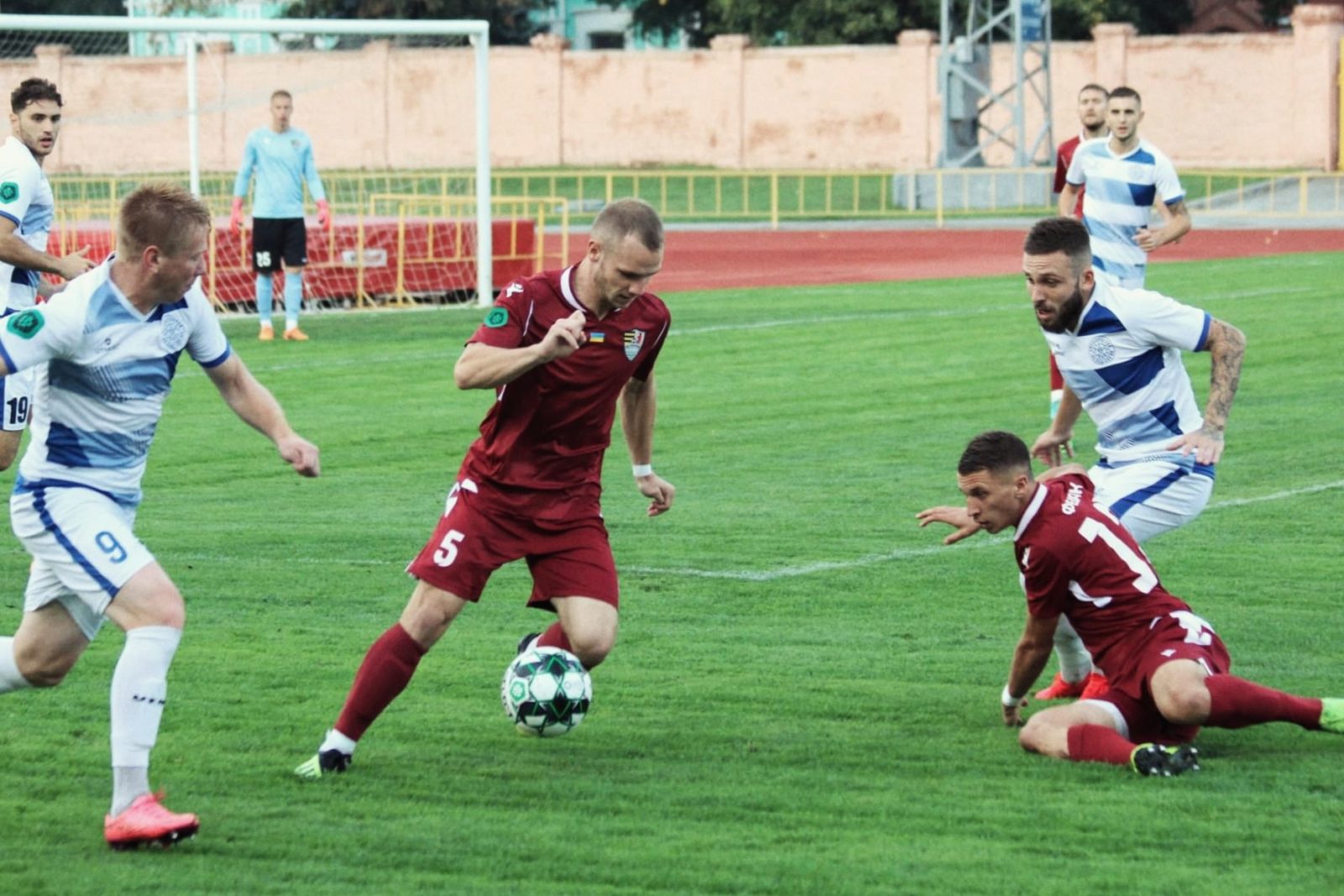 Напередодні поєдинку 19-го туру групи А Другої ліги “Ужгород”  “Поділля”.