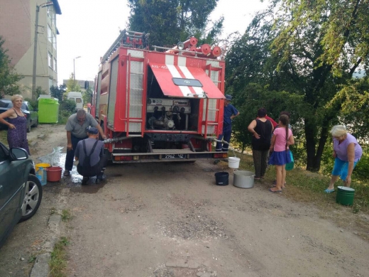 10 серпня о 15:30 до Служби порятунку Свалявського району поступило повідомлення про те, що в с. Росош вийшов з ладу насос на водозаборі
