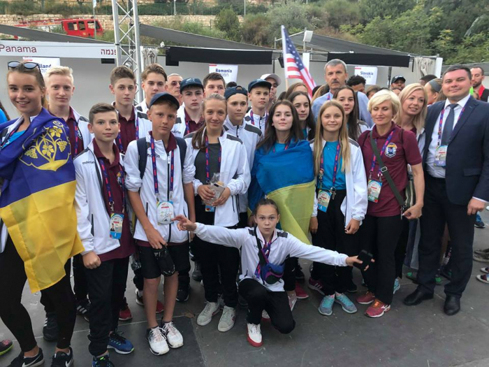 До Ізраїлю вирушили 18 юних спортсменів з Ужгорода, які виступлять у чотирьох видах спорту: плаванні, фехтуванні, тенісі та дзюдо.