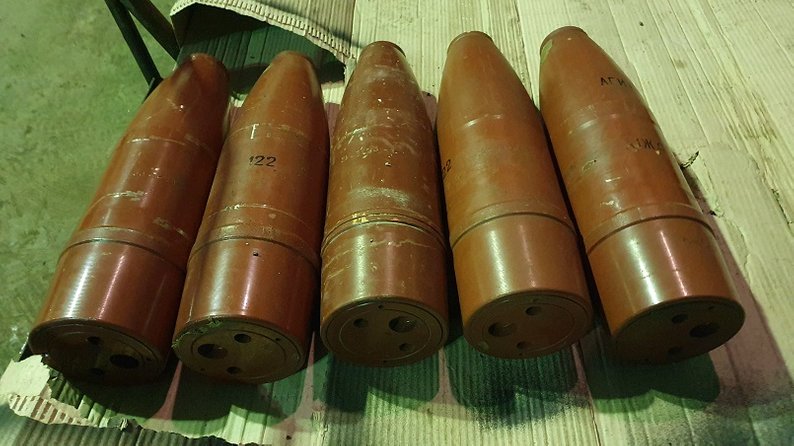 Для русских захватчиков были подготовлены специальные снаряды с листовками «Как сдаться». 