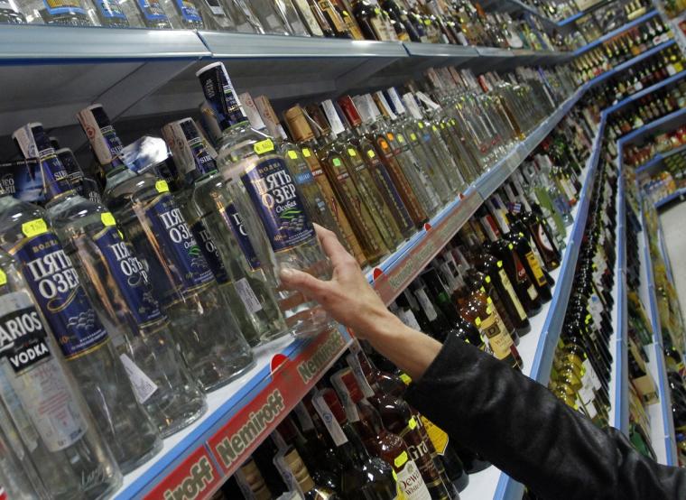 51-літню жінку поліцейські затримали за крадіжку алкогольних напоїв на суму близько чотирьох тисяч гривень. За фактом відкрито кримінальне провадження.
