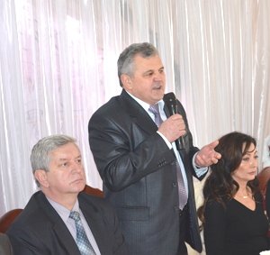 Вопрос перенос отчетно-выборной конференции профсоюза медиков Виноградовского района поднимался на заседании Закарпатской областной организации вчера, 3 марта. 
