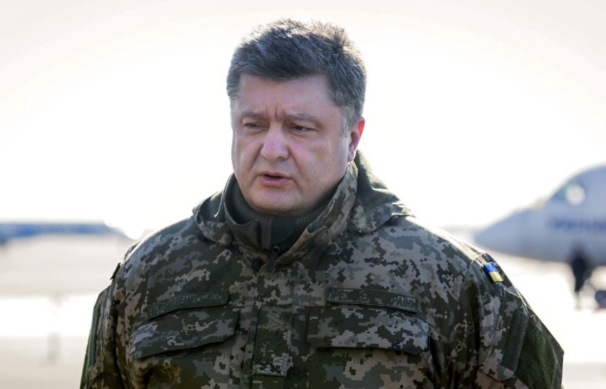 Президент Петр Порошенко 5 марта подписал указ № 123/2015, согласно которым образуются Донецкая и Луганская областные военно-гражданские администрации.