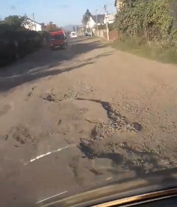 В Виноградовском районе много населенных пунктов, где дороги находятся в плохом состоянии.