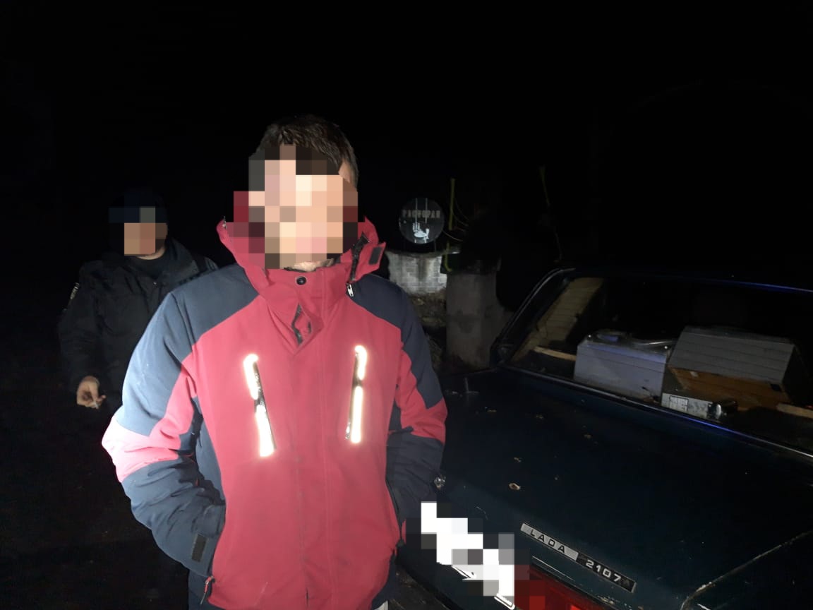 По факту хранении наркотических веществ жителем Вынохрадовского района полиция местного отдела милиции начала проверку. Психотропные вещества были изъяты и направлены на экспертизу.