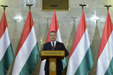 Орбан хоче зупинити мігрантів за Середземним морем.