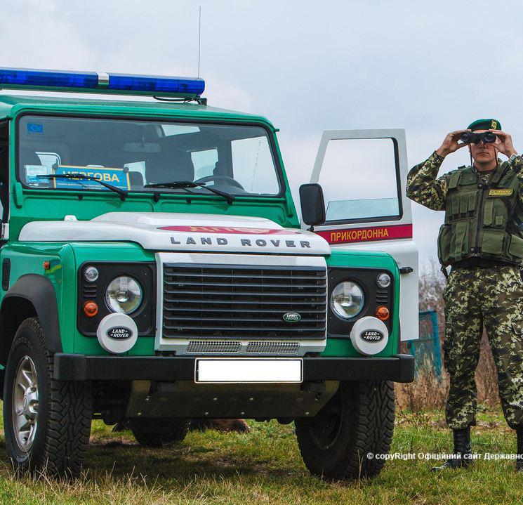 Учора на ділянці відповідальності відділу «Горонглаб» прикордонники Мукачівського загону затримали 3 незаконних мігрантів.