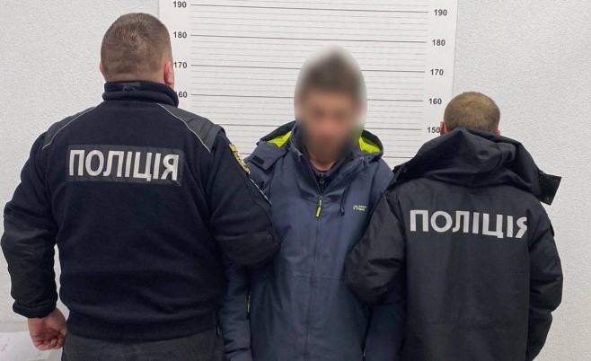 The day before, a 44-year-old Uzhgorod resident turned to the police and said that she had found her roommate on the floor at her place of residence without signs of life.
