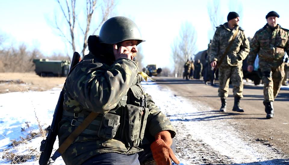 Военные 128-й бригады, которые несли службу в г. Дебальцево и вышли из зоны боевых действий, будут отправлены в плановые отпуска. Об этом сообщает пресс-служба Министерства обороны Украины.