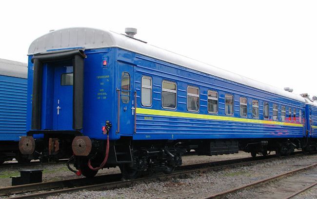 Укрзалізниця оскандалилася через погане обслуговування в поїзді Ужгород-Київ.