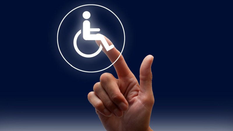 Український уряд вжив заходів до вдосконалення системи захисту прав осіб з інвалідністю.