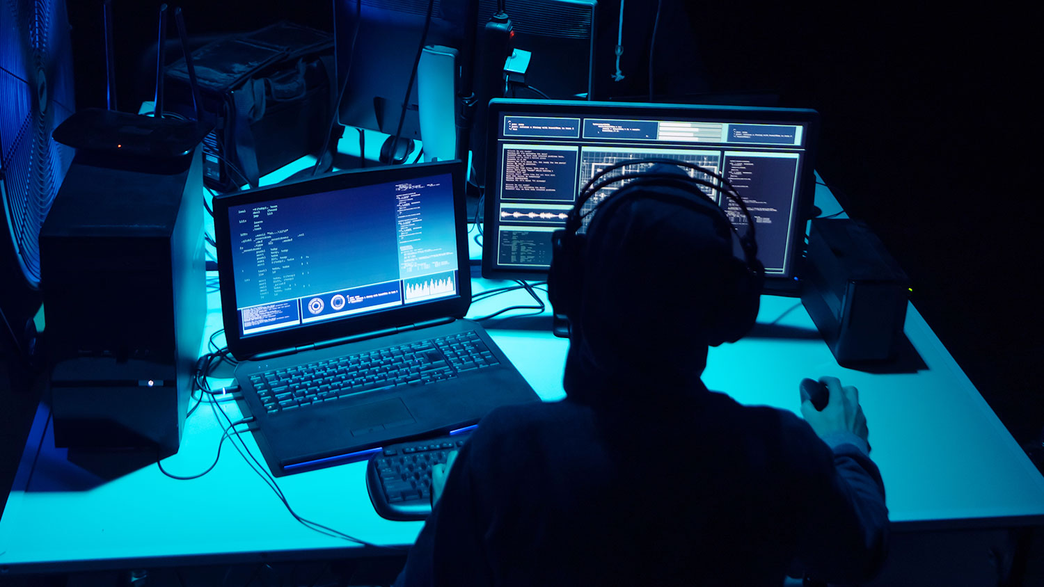 В Закарпатье сотрудники отдела по противодействию киберпреступности нашли мужчину, незаконно имевший доступ к личным данным пользователей 