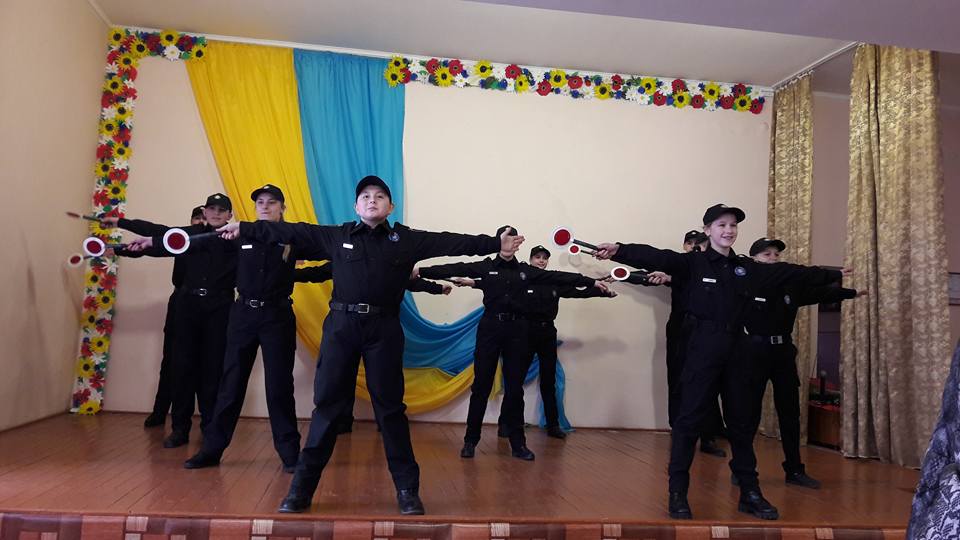 Школьный патруль – детское объединение, которое будет следить за порядком в учебном заведении, начнет действовать в Ужгородской ООШ i-III ступеней №10 с венгерским языком обучения.