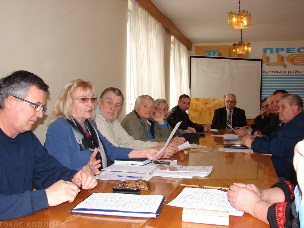 Сьогодні, 11 березня, відбулись установчі збори з формування нового складу Громадської ради при Хустській райдержадміністрації.