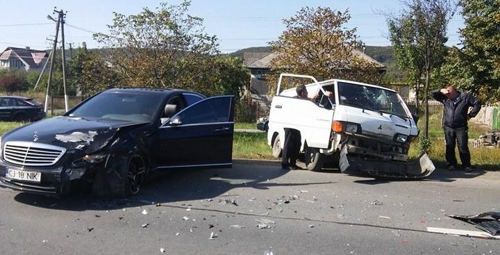 Щойно у селі Кам’яниця, поблизу Ужгорода, сталася аварія з потерпілими. Зіткнулися 