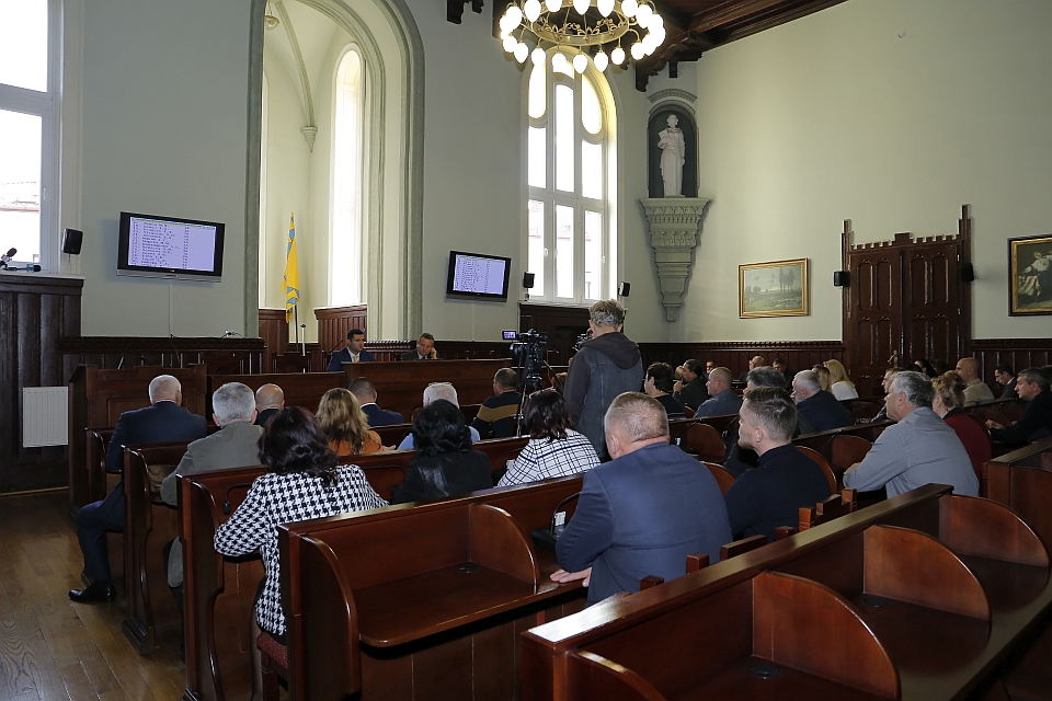 Сьогодні на позачерговій сесії міської ради було прийняте рішення про добровільне приєднання громади села Дерцен до Мукачівської міської  ОТГ.