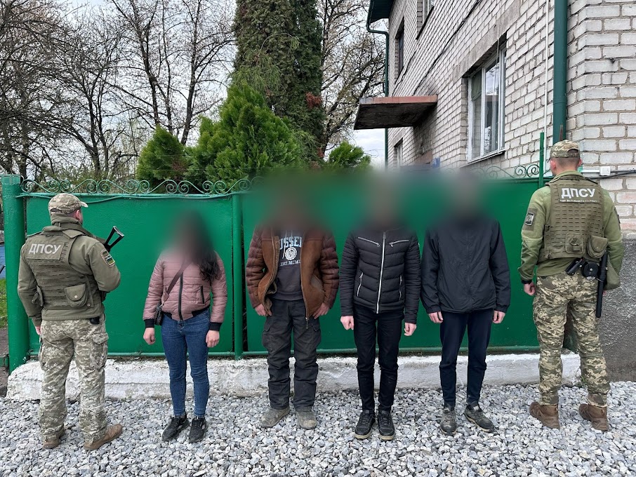 8 тисяч доларів "на вітер": на Закарпатті "штурм кордону потерпів фіаско" (ФОТО)