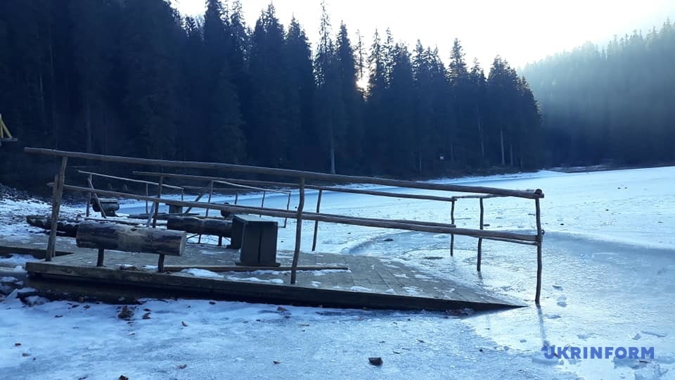 Найвисокогірніше озеро скувала крига 4 Найвисокогірніше озеро скувала крига
